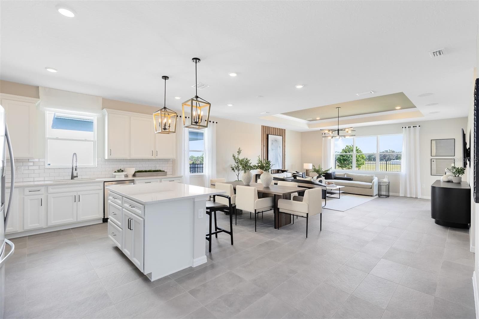 Model Home Design Only. Pictures and furnishings are for illustrative purposes only. Elevations, colors and options may vary. Furniture is for model home staging only. - 5679 FLAME VINE WAY, ST CLOUD