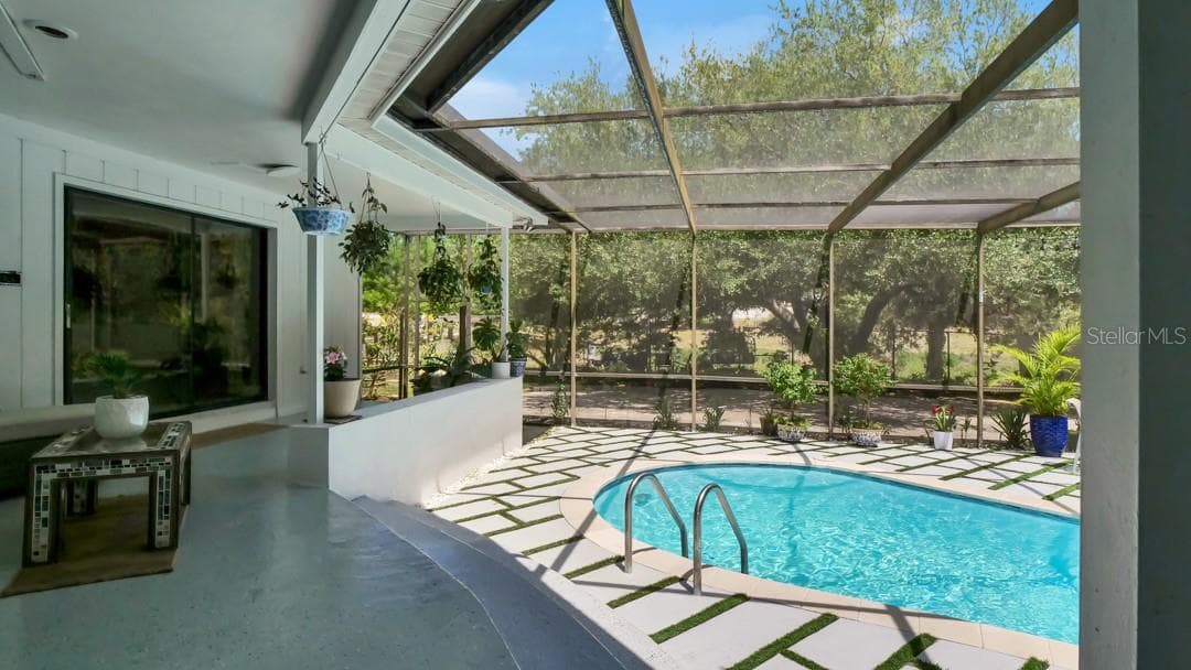 Single Family Residence at 1307 NORMANDY CIR, PALM HARBOR, photo 18 of 80