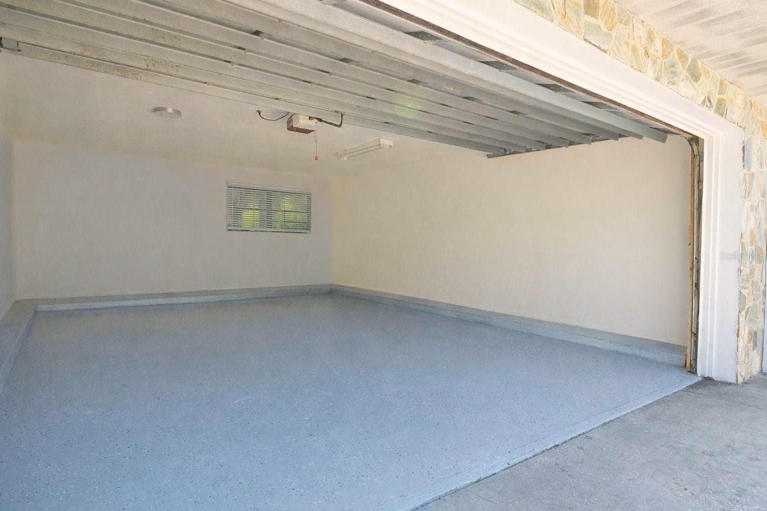 Single Family Residence at 1307 NORMANDY CIR, PALM HARBOR, photo 69 of 80