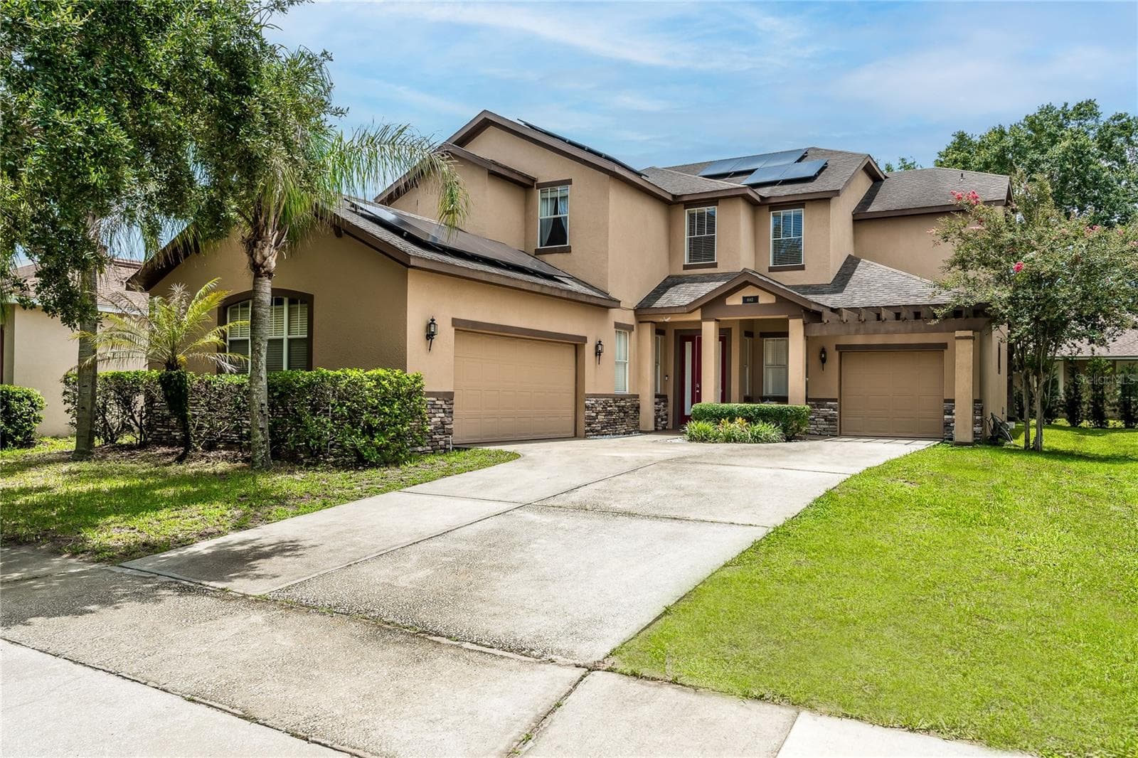 4642 RIVER GEM AVE