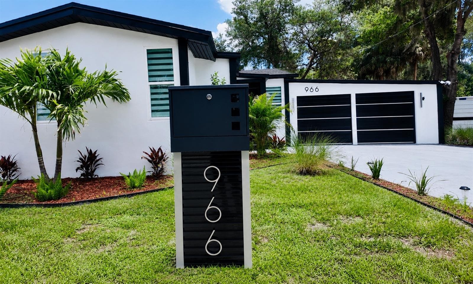 Single Family Residence at 966 CLOVER ST, DELAND, photo 2 of 49