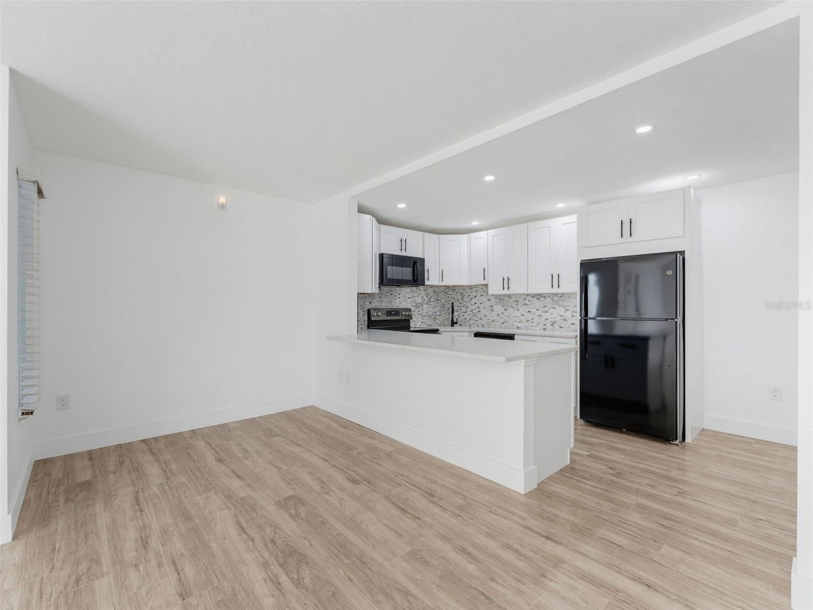 Condominium at 1261 PINE RIDGE CIR W #D1, TARPON SPRINGS, photo 4 of 26