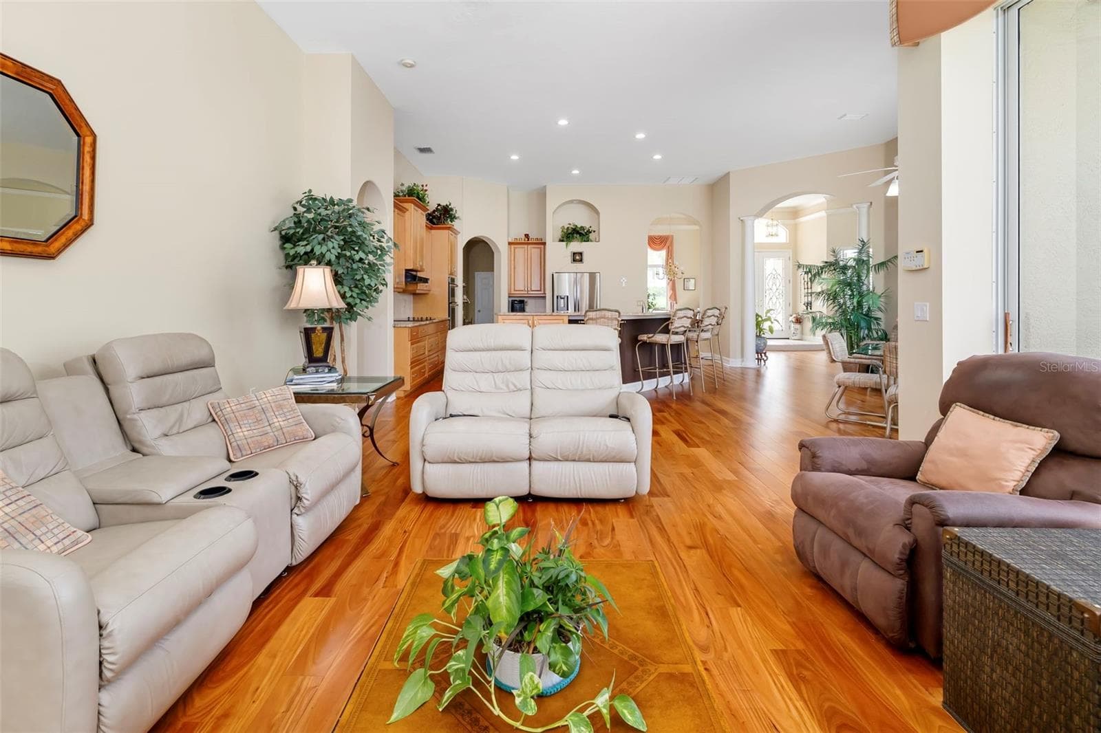 Convenient to kitchen - 2528 TOM MORRIS DR, SARASOTA