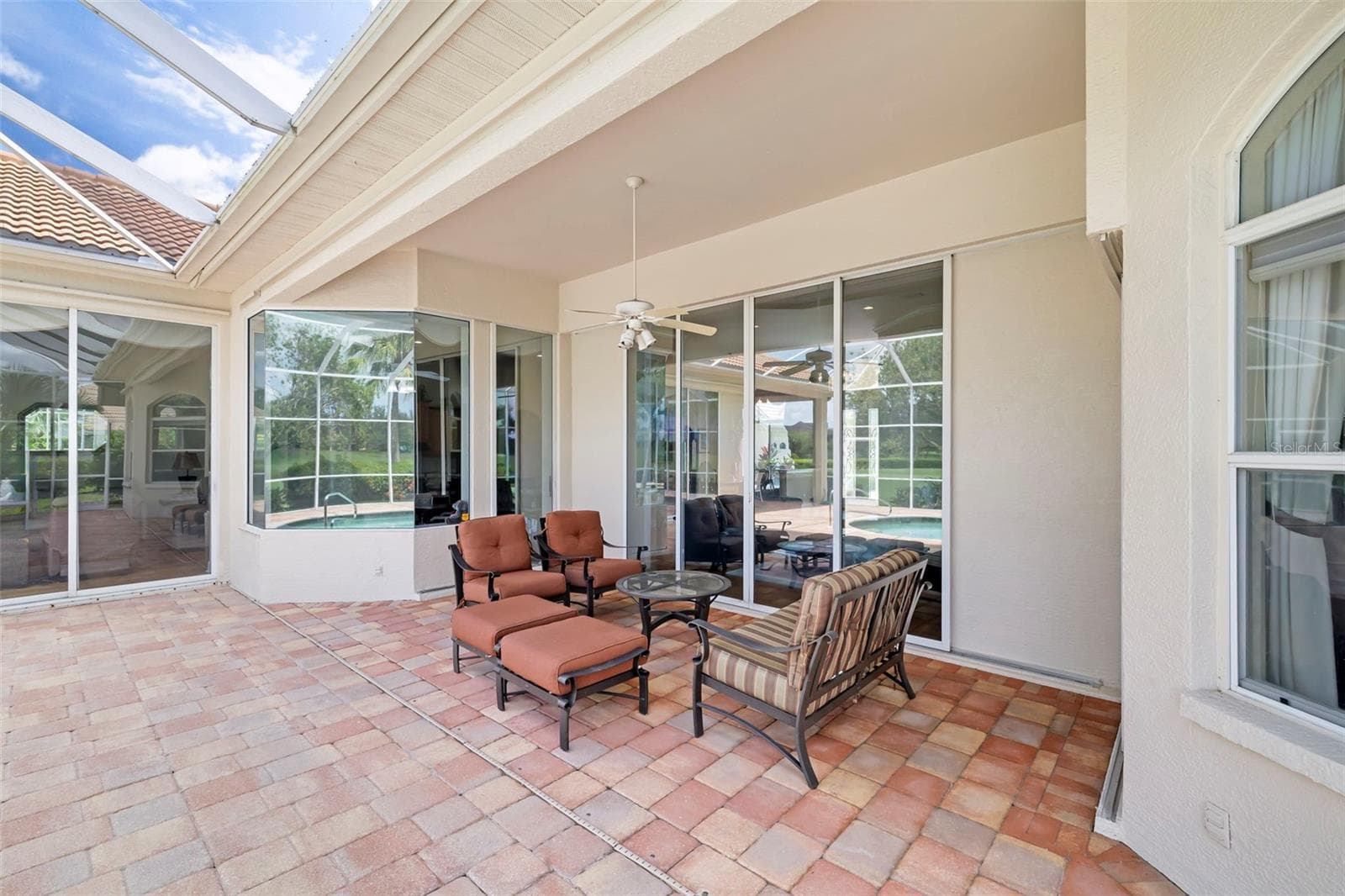 Plenty of covered sitting area - 2528 TOM MORRIS DR, SARASOTA