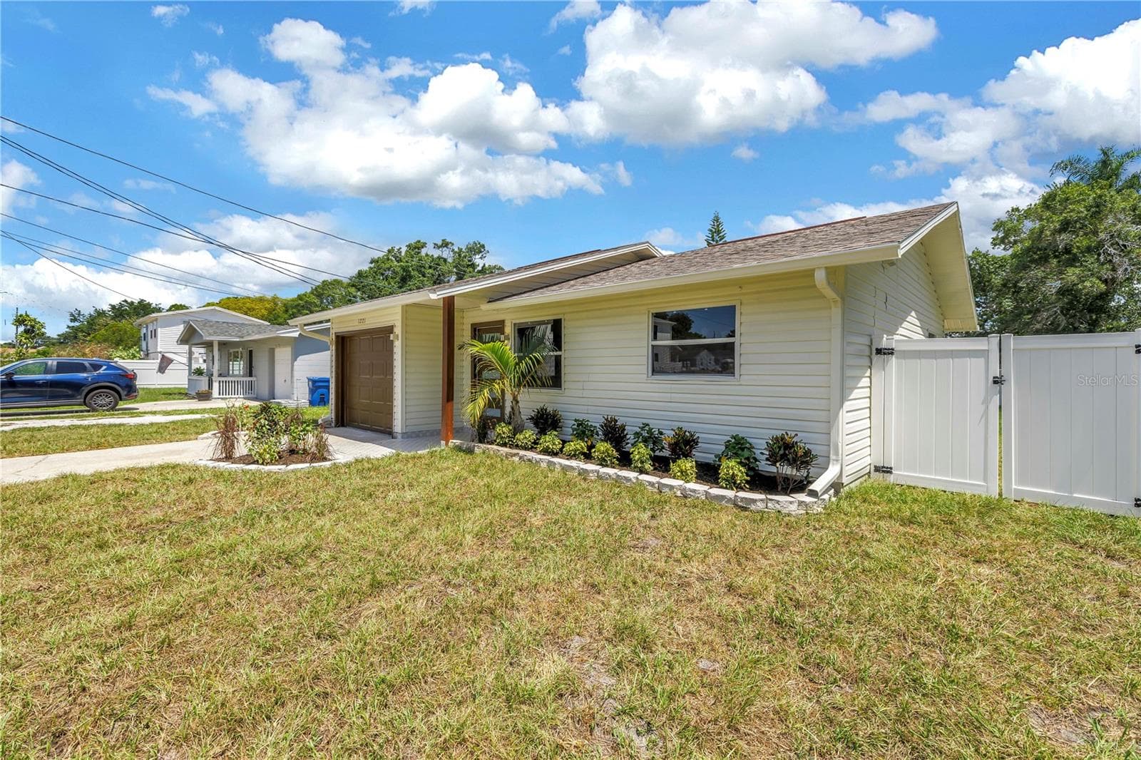 Single Family Residence at 1221 36TH TER N, ST PETERSBURG, photo 39 of 43