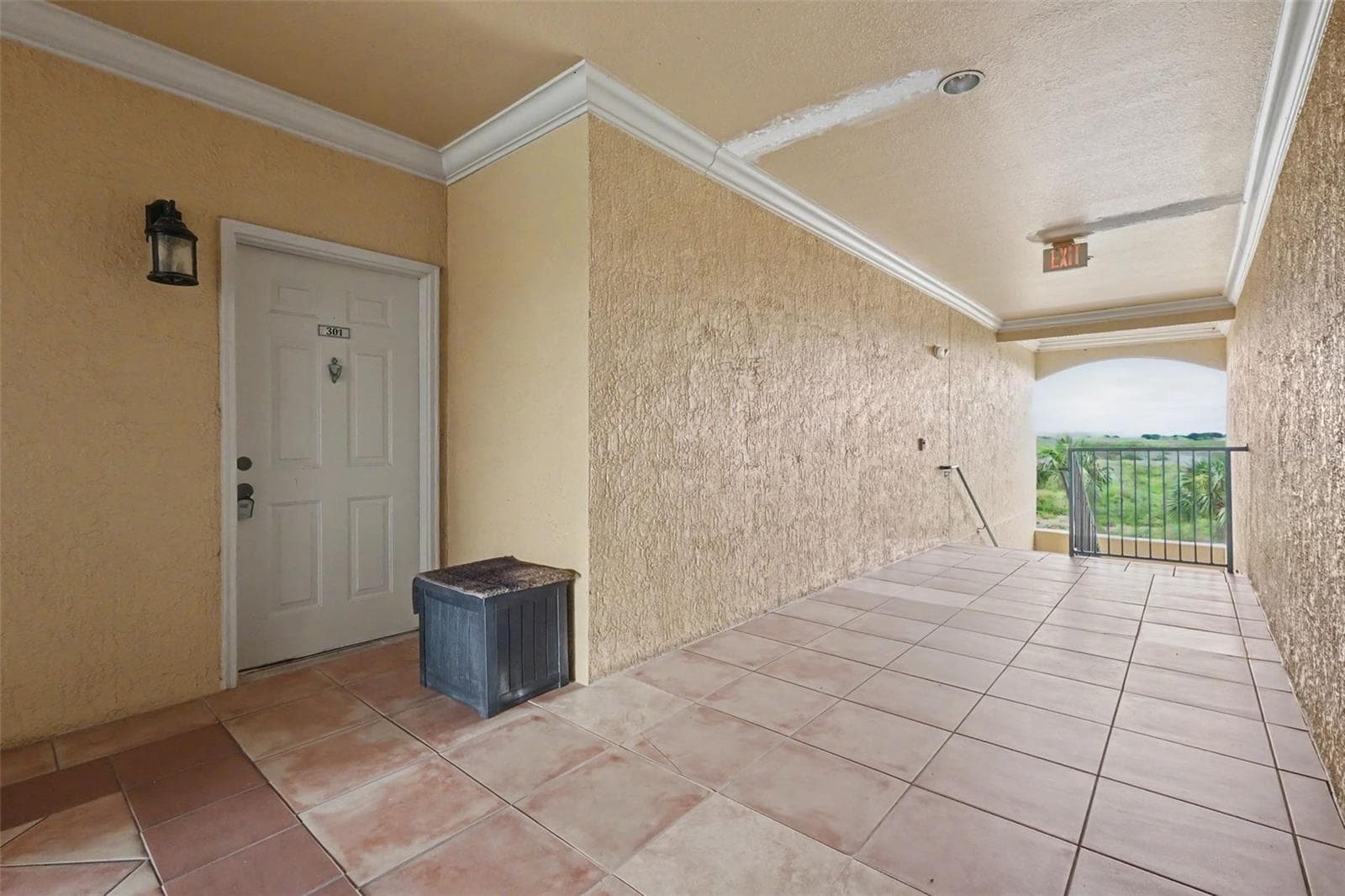 Condominium at 4306 BAYSIDE VILLAGE DR #301, TAMPA, photo 2 of 26
