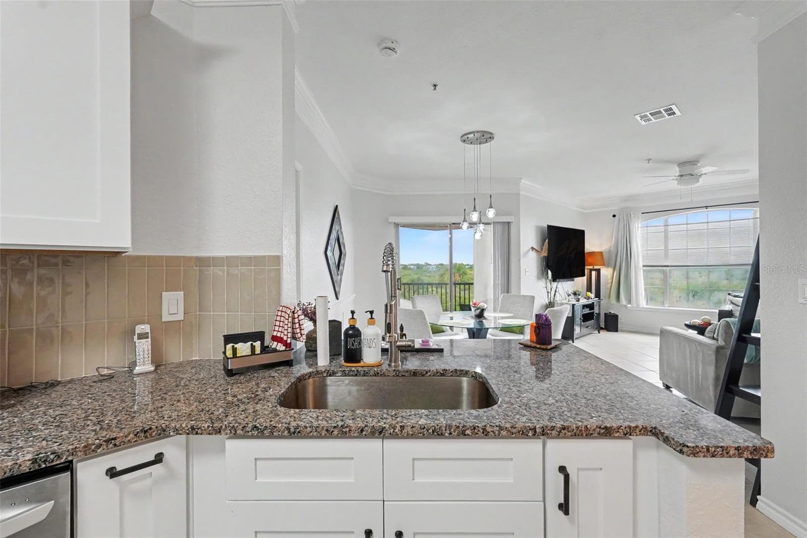 Condominium at 4306 BAYSIDE VILLAGE DR #301, TAMPA, photo 10 of 26