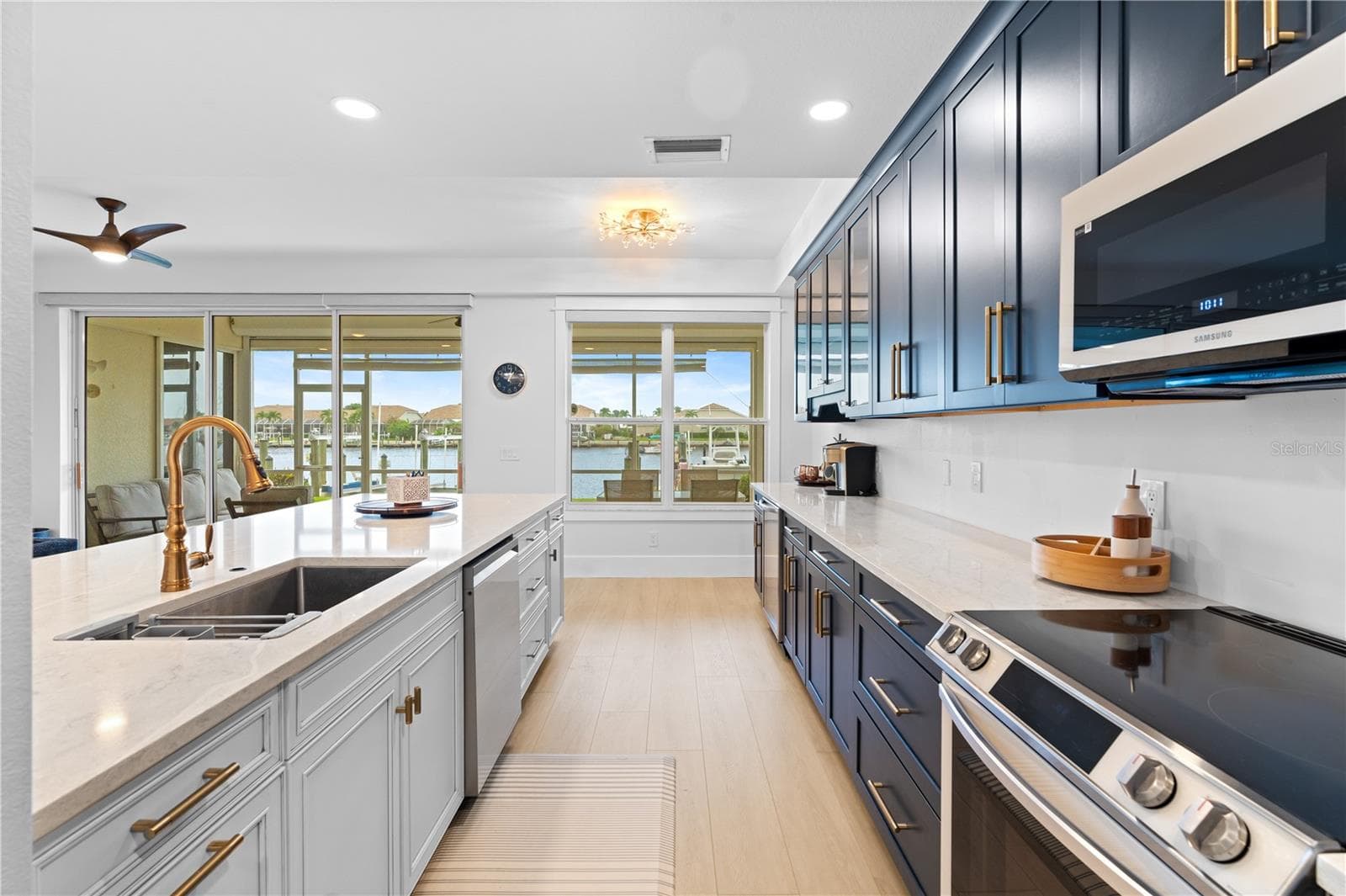 Condominium at 380 STELLA MARIS DR N #2602, NAPLES, photo 13 of 39