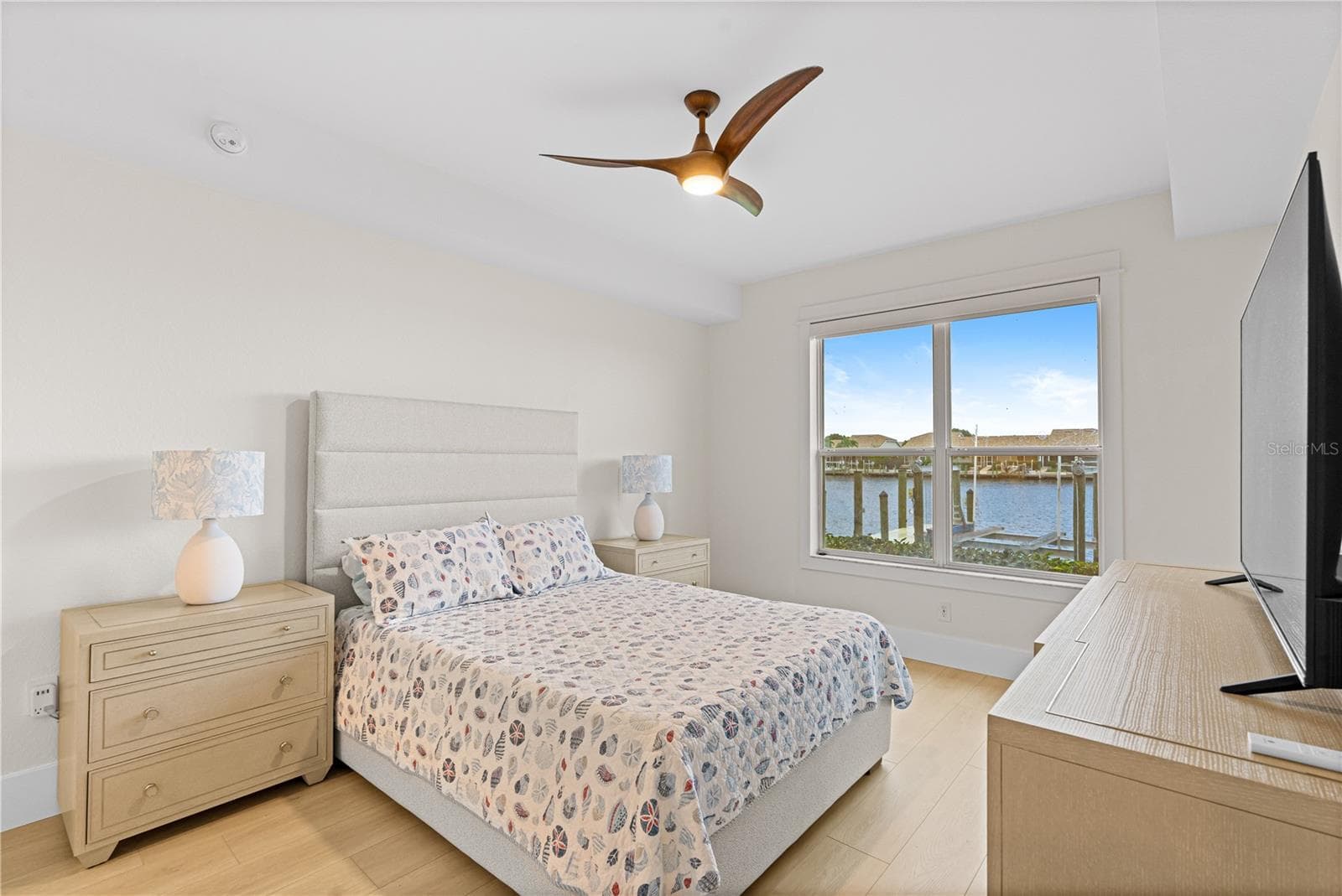 Condominium at 380 STELLA MARIS DR N #2602, NAPLES, photo 19 of 39