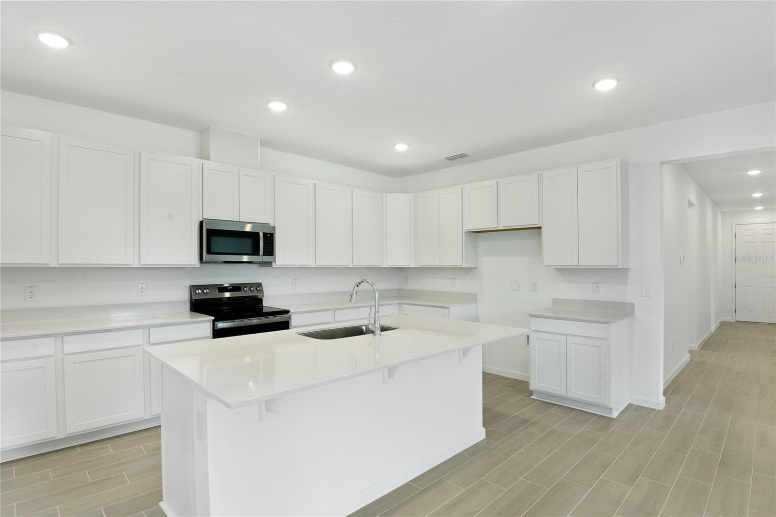 Single Family Residence at 1766 CARNELIAN ST, DELAND, photo 5 of 20