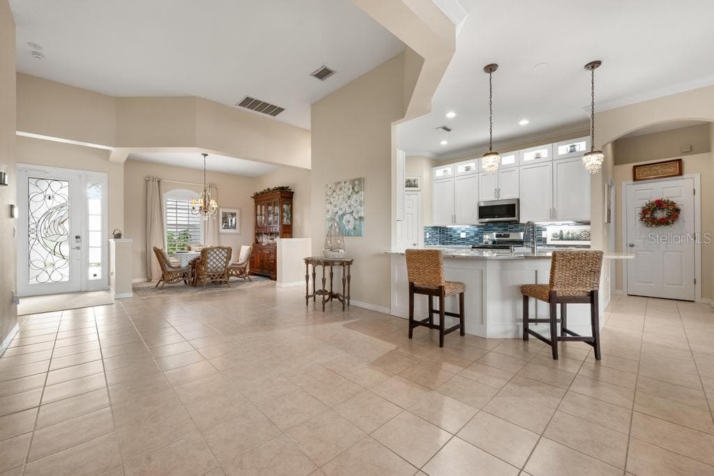 Single Family Residence at 264 DAHLIA CT, BRADENTON, photo 13 of 60