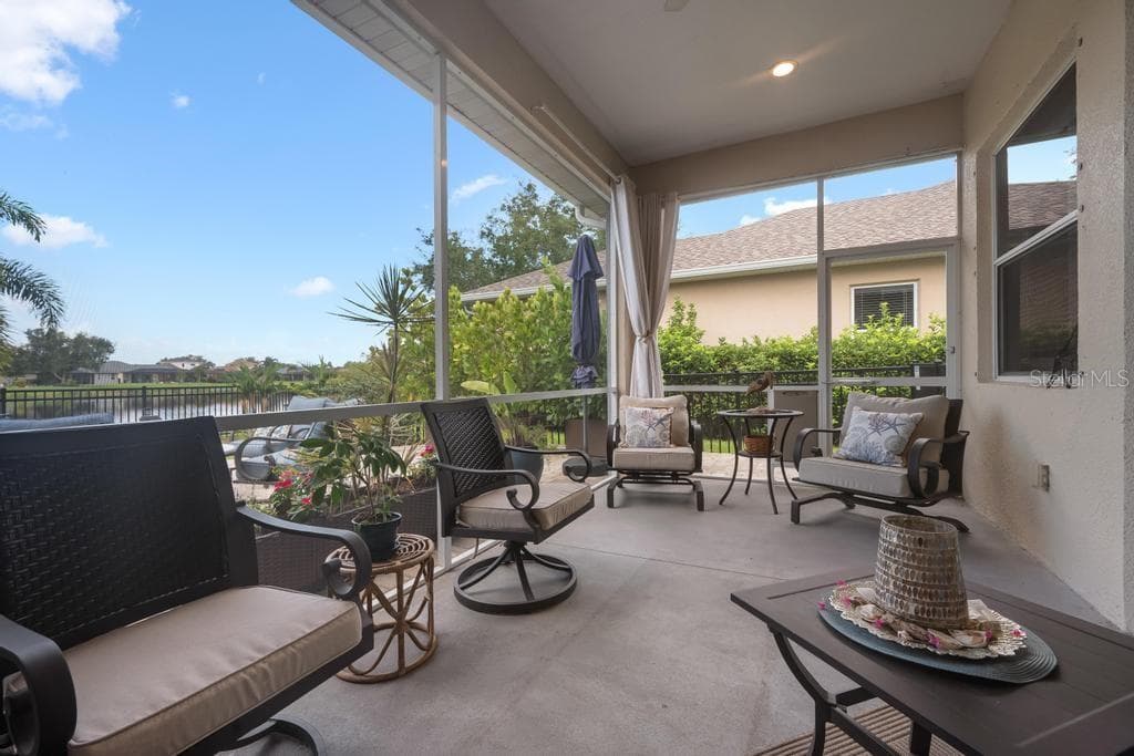 Single Family Residence at 264 DAHLIA CT, BRADENTON, photo 35 of 60