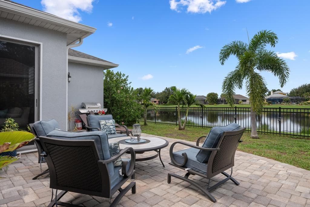 Single Family Residence at 264 DAHLIA CT, BRADENTON, photo 37 of 60