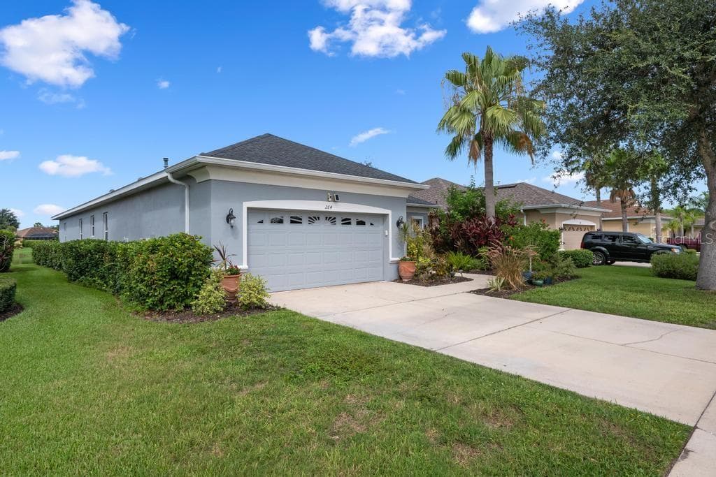 Single Family Residence at 264 DAHLIA CT, BRADENTON, photo 44 of 60