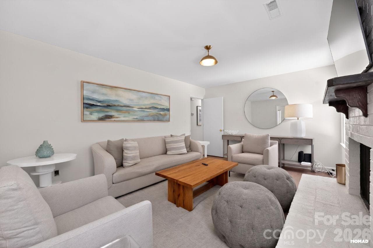 7107 Valley Haven Drive