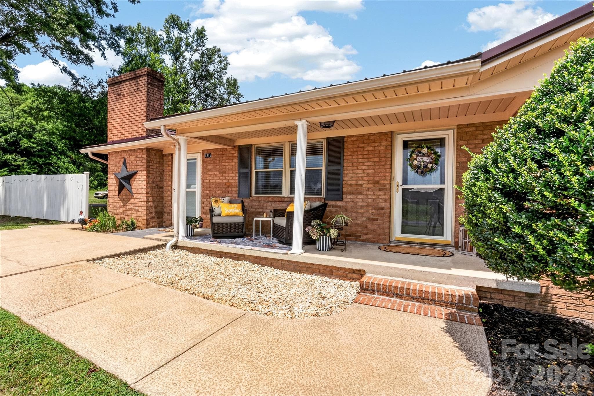Single Family Residence at 1316 Drumstand Road, Stony Point, photo 3 of 39