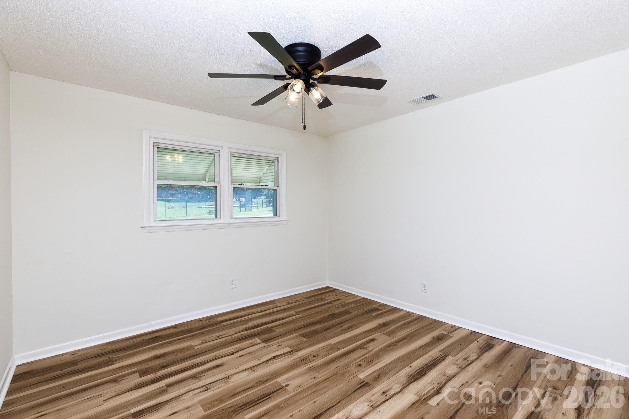 Single Family Residence at 3270 Bridges Drive, Rock Hill, photo 7 of 35