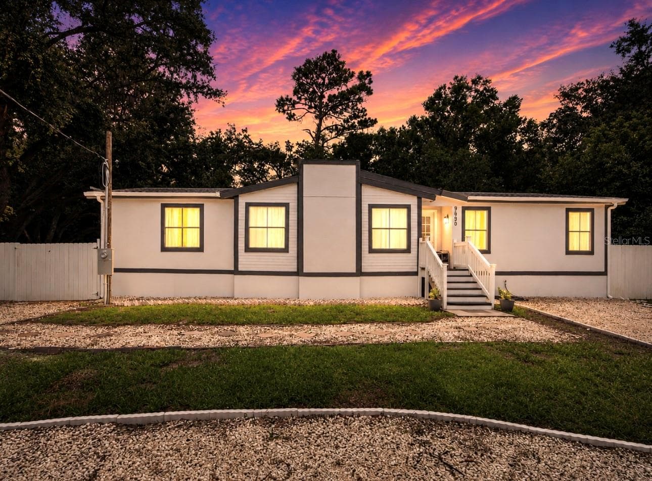 Manufactured Home at 9690 JEROME DR, NEW PORT RICHEY, photo 5 of 59