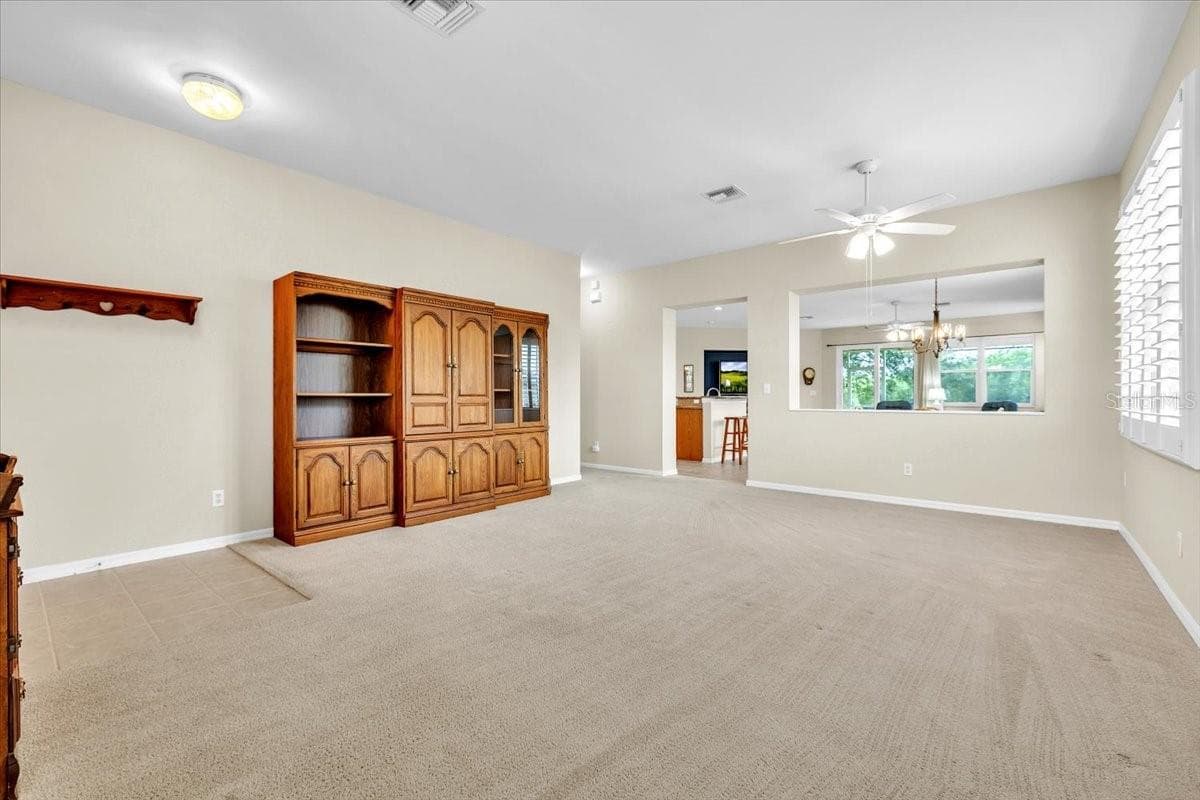 Single Family Residence at 12933 SW PEMBROKE CIR S, LAKE SUZY, photo 5 of 47