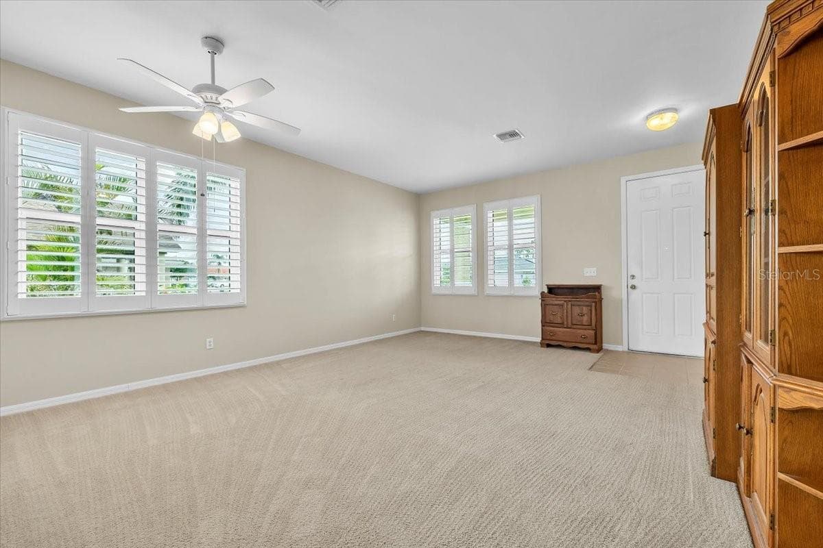 Single Family Residence at 12933 SW PEMBROKE CIR S, LAKE SUZY, photo 7 of 47
