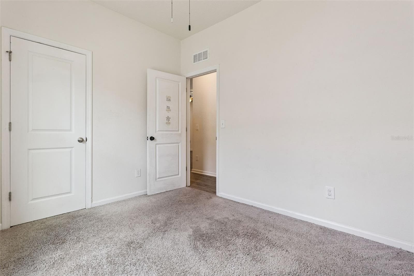 Single Family Residence at 2059 CADES COVE WAY, DELAND, photo 19 of 26