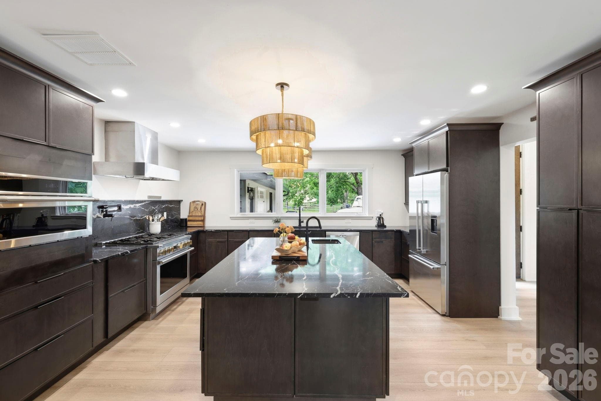 Center island, marble countertops - 114 Cane Creek Ranch Drive, Fletcher