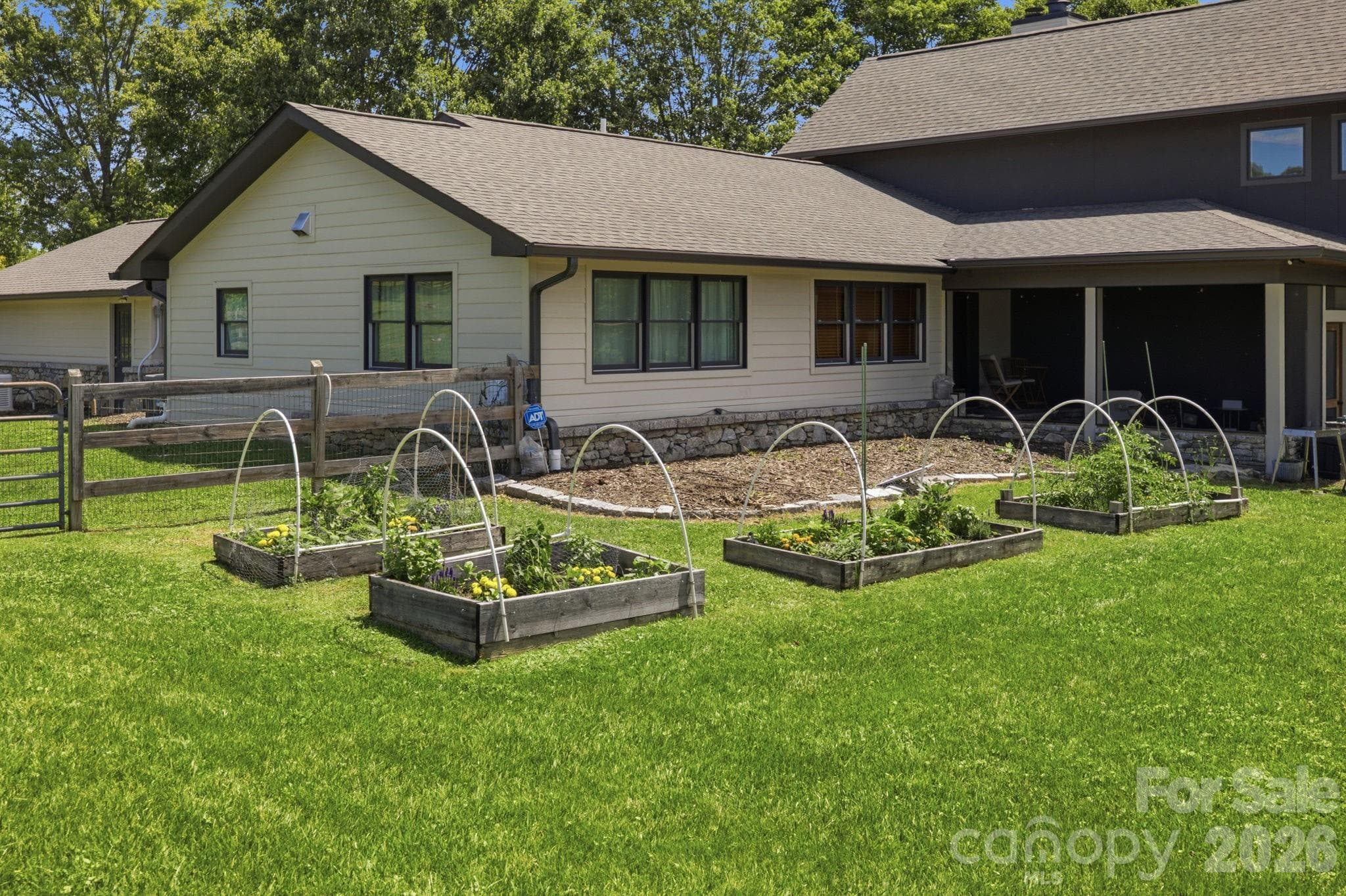 Garden beds - 114 Cane Creek Ranch Drive, Fletcher