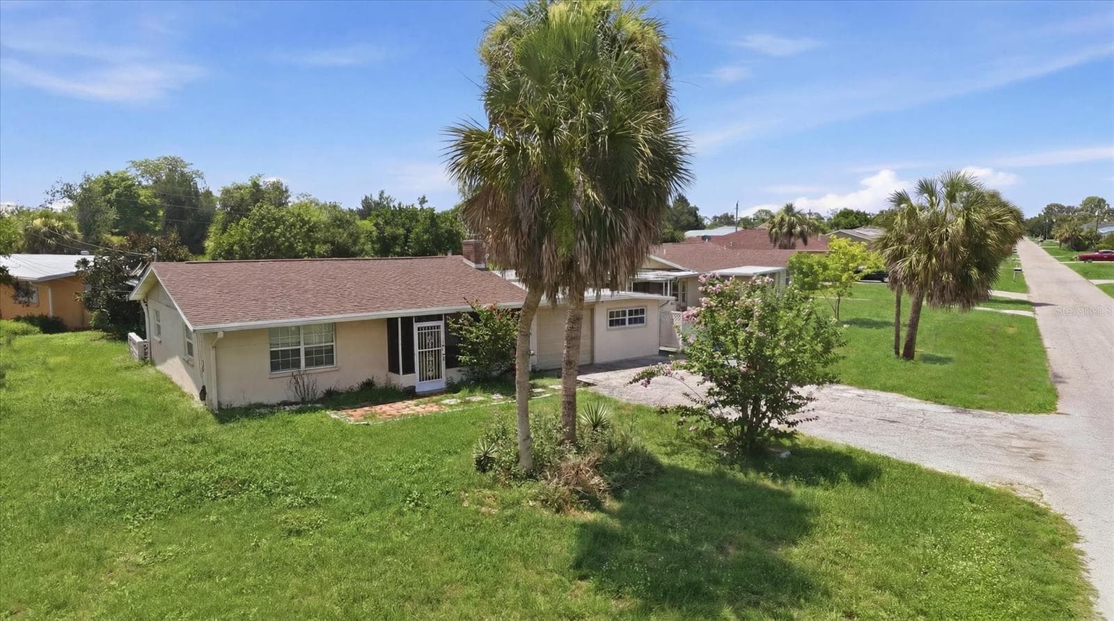 Triplex at 200 ORDUNA DR, NORTH PORT, photo 8 of 38