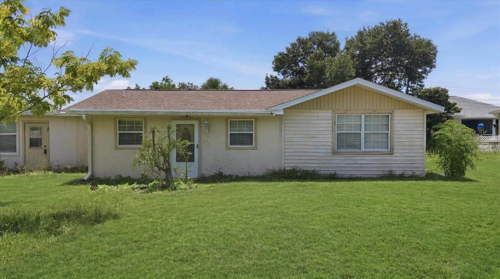 Triplex at 200 ORDUNA DR, NORTH PORT, photo 11 of 38