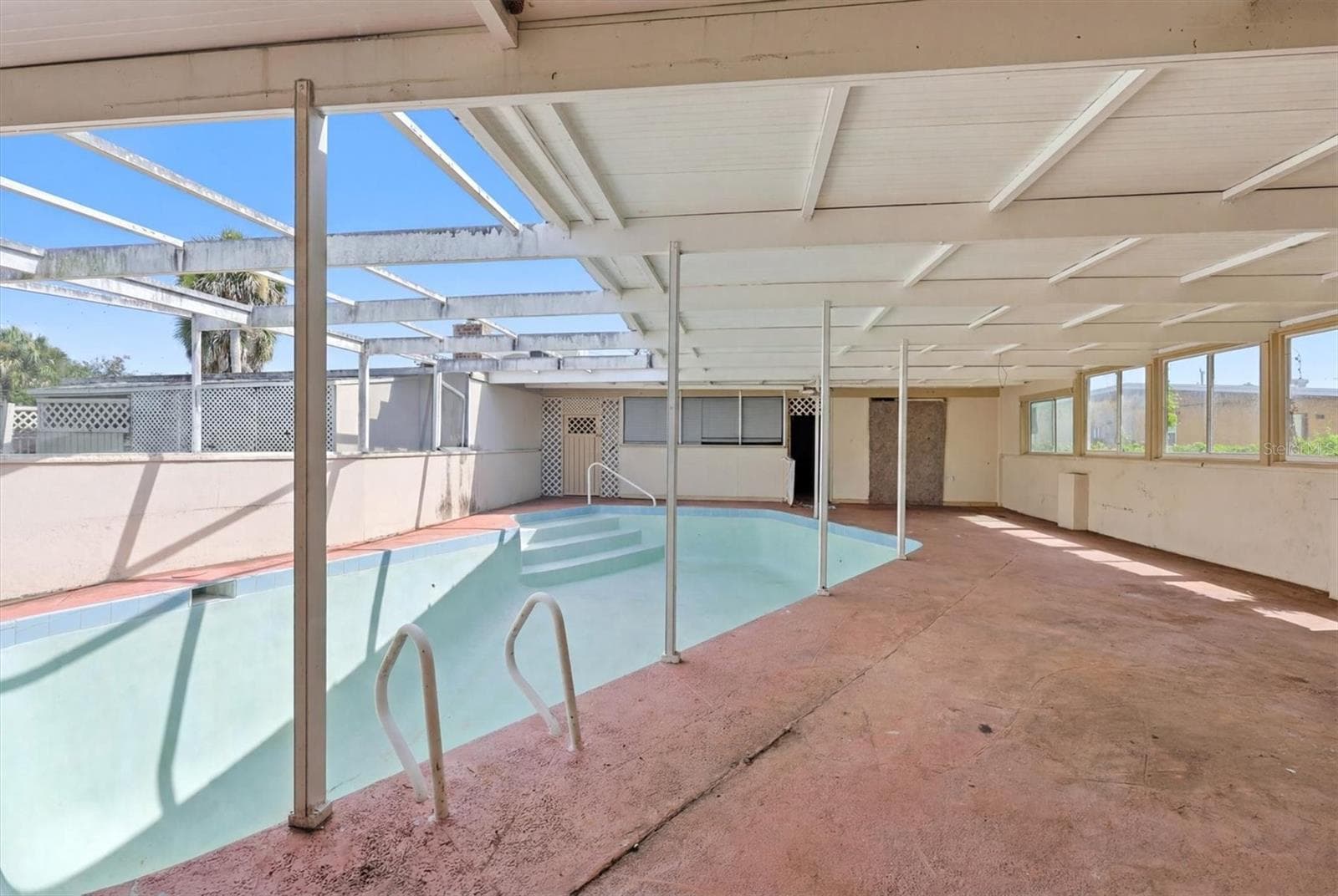 Triplex at 200 ORDUNA DR, NORTH PORT, photo 35 of 38