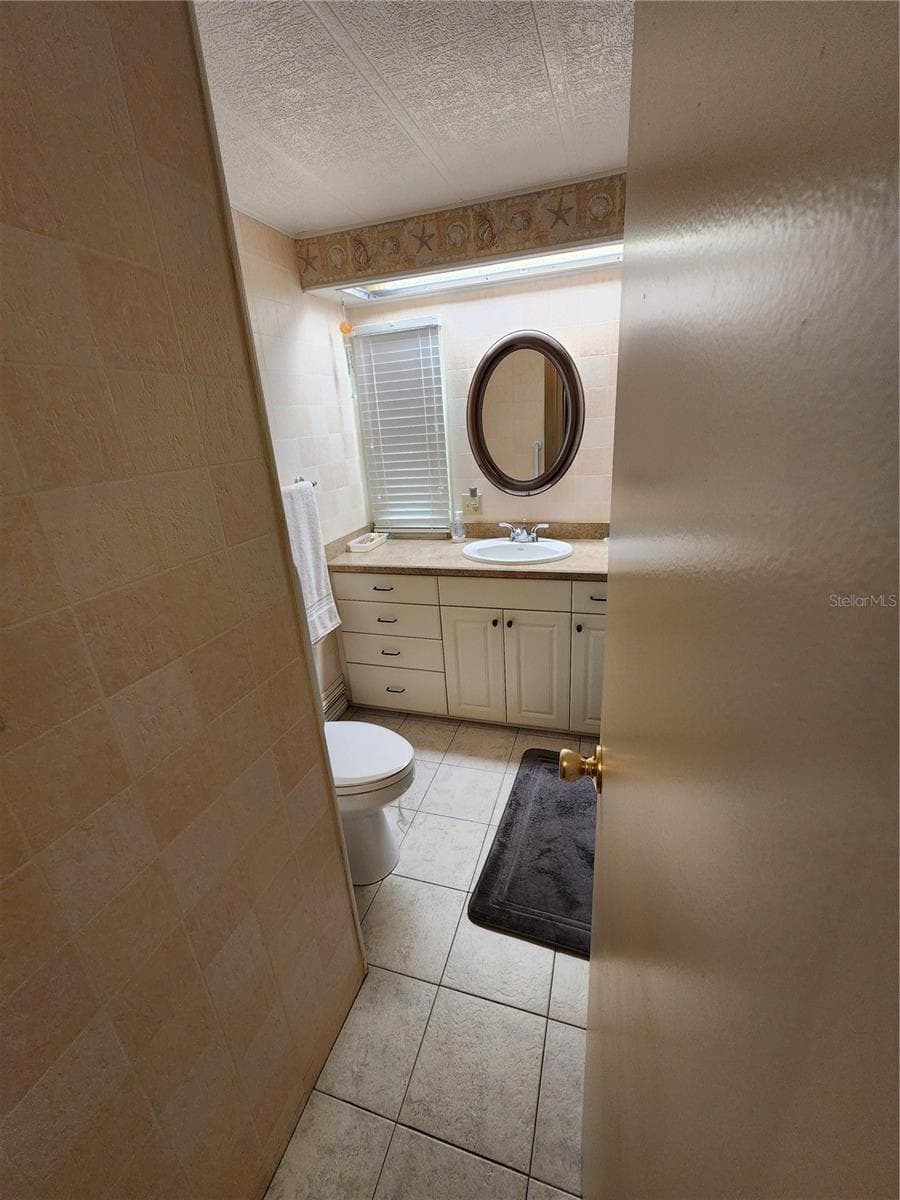 Manufactured Home at 808 53RD AVE E #169, BRADENTON, photo 19 of 44