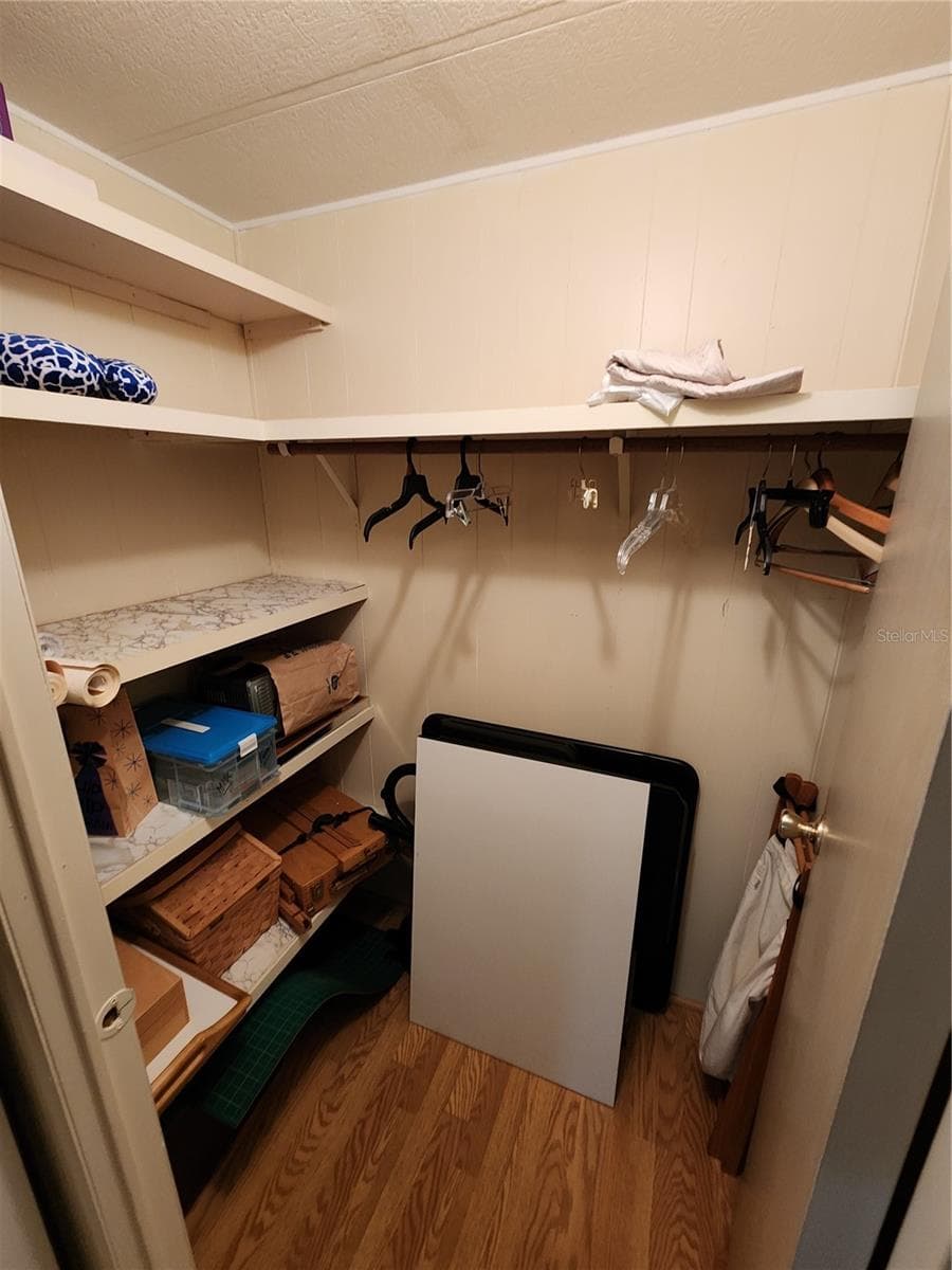Walk-in Closet - 808 53RD AVE E #169, BRADENTON