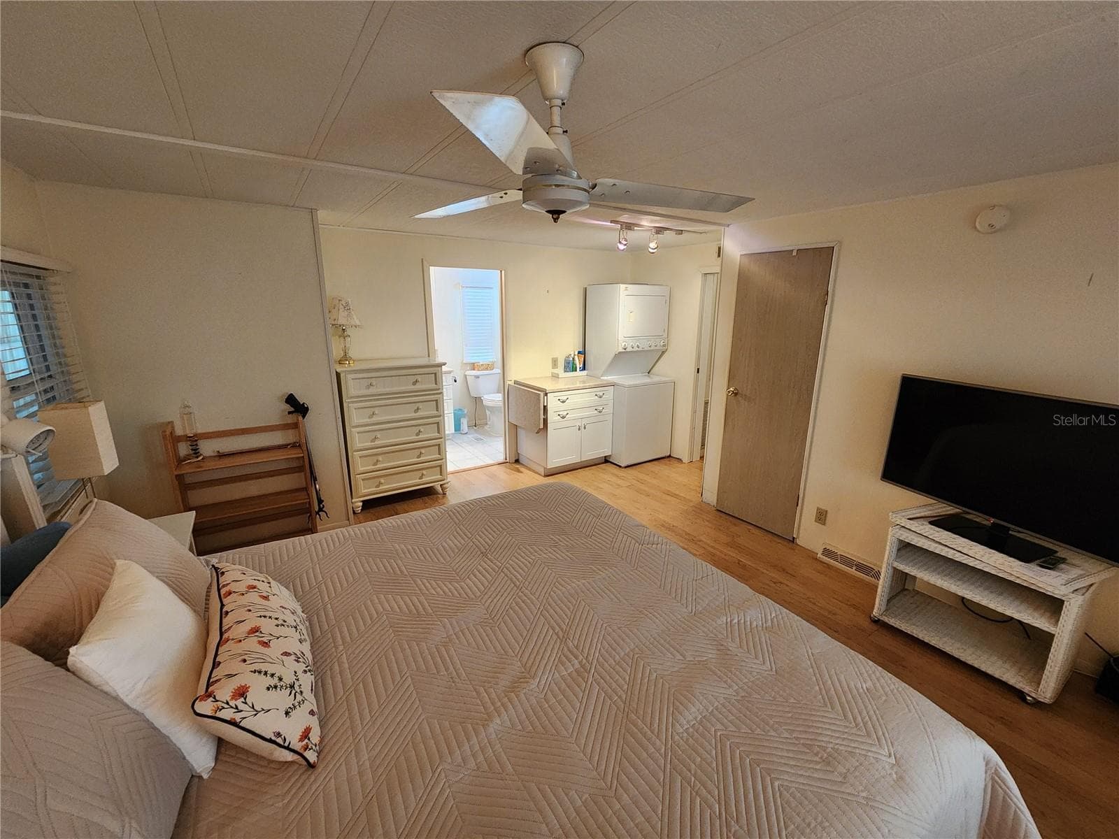 Primary Bedroom w/2 walk-in closets - 808 53RD AVE E #169, BRADENTON