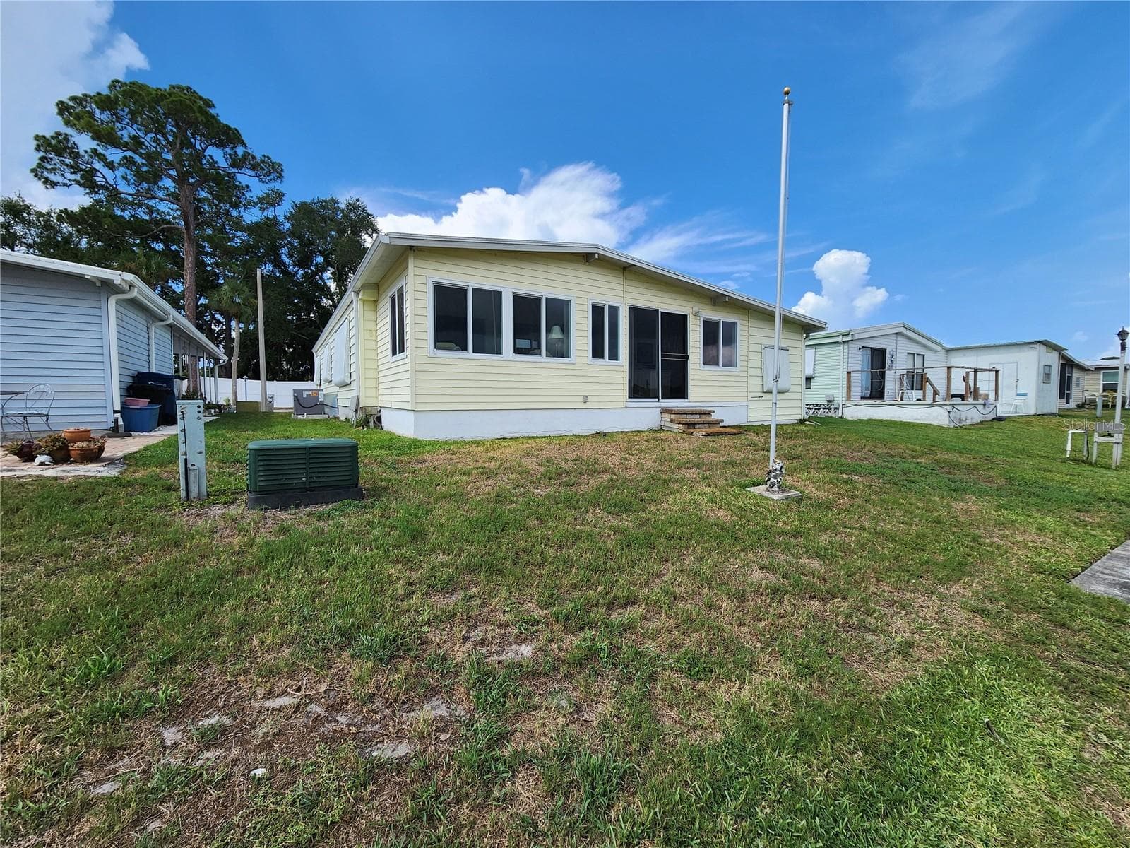 Back Yard - 808 53RD AVE E #169, BRADENTON
