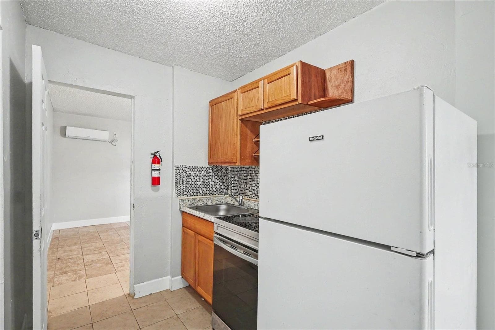 Triplex at 2214 QUALITY LIFE CENTER WAY, FORT MYERS, photo 5 of 21
