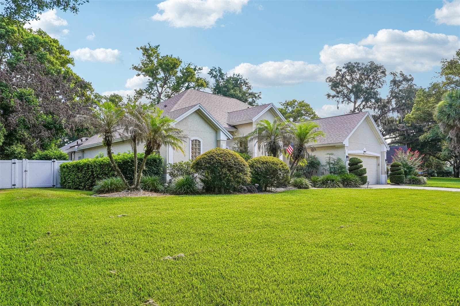 Single Family Residence at 19323 PARK PLACE BLVD, EUSTIS, photo 6 of 82