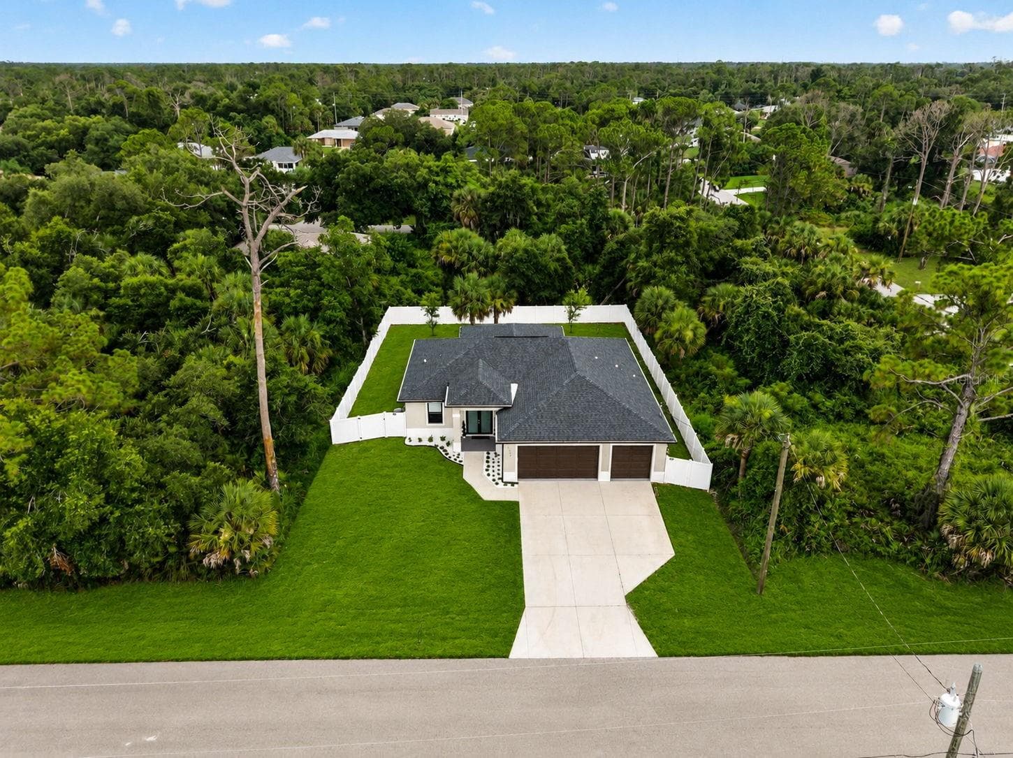 Single Family Residence at 3772 PARKINS TER, NORTH PORT, photo 3 of 33