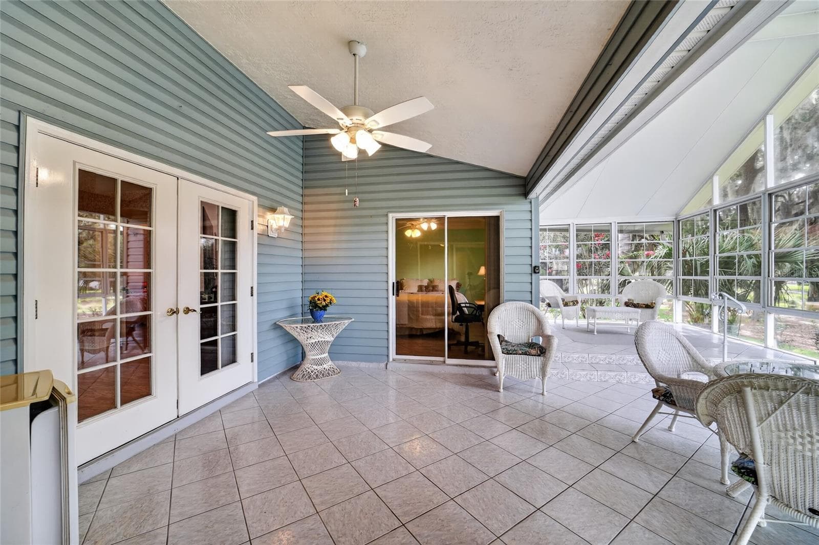 Lanai - 1230 DESILVA ST, THE VILLAGES