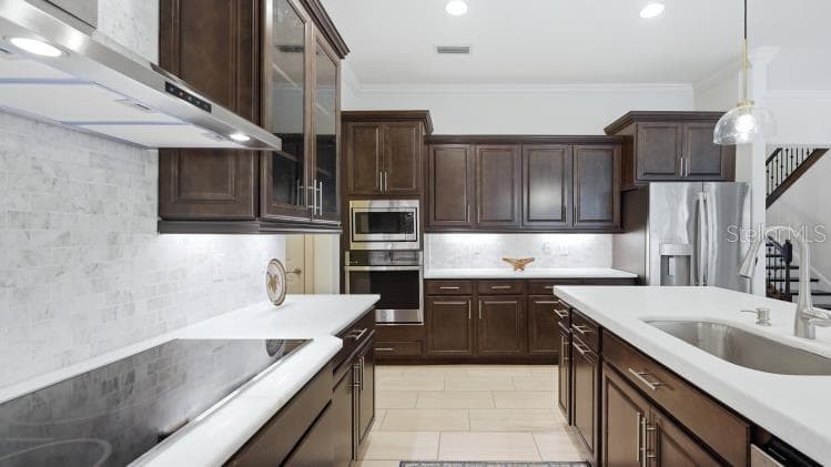 Stainless range hood and appliances - 1850 MAGNOLIA ST, SARASOTA