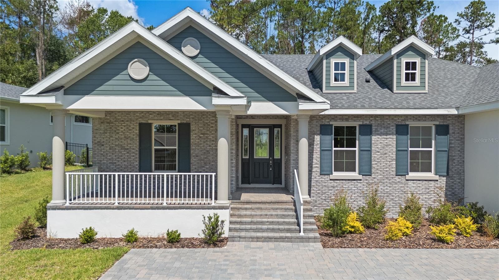 Front porch - 3926 SOUTHERN VALLEY LOOP, BROOKSVILLE