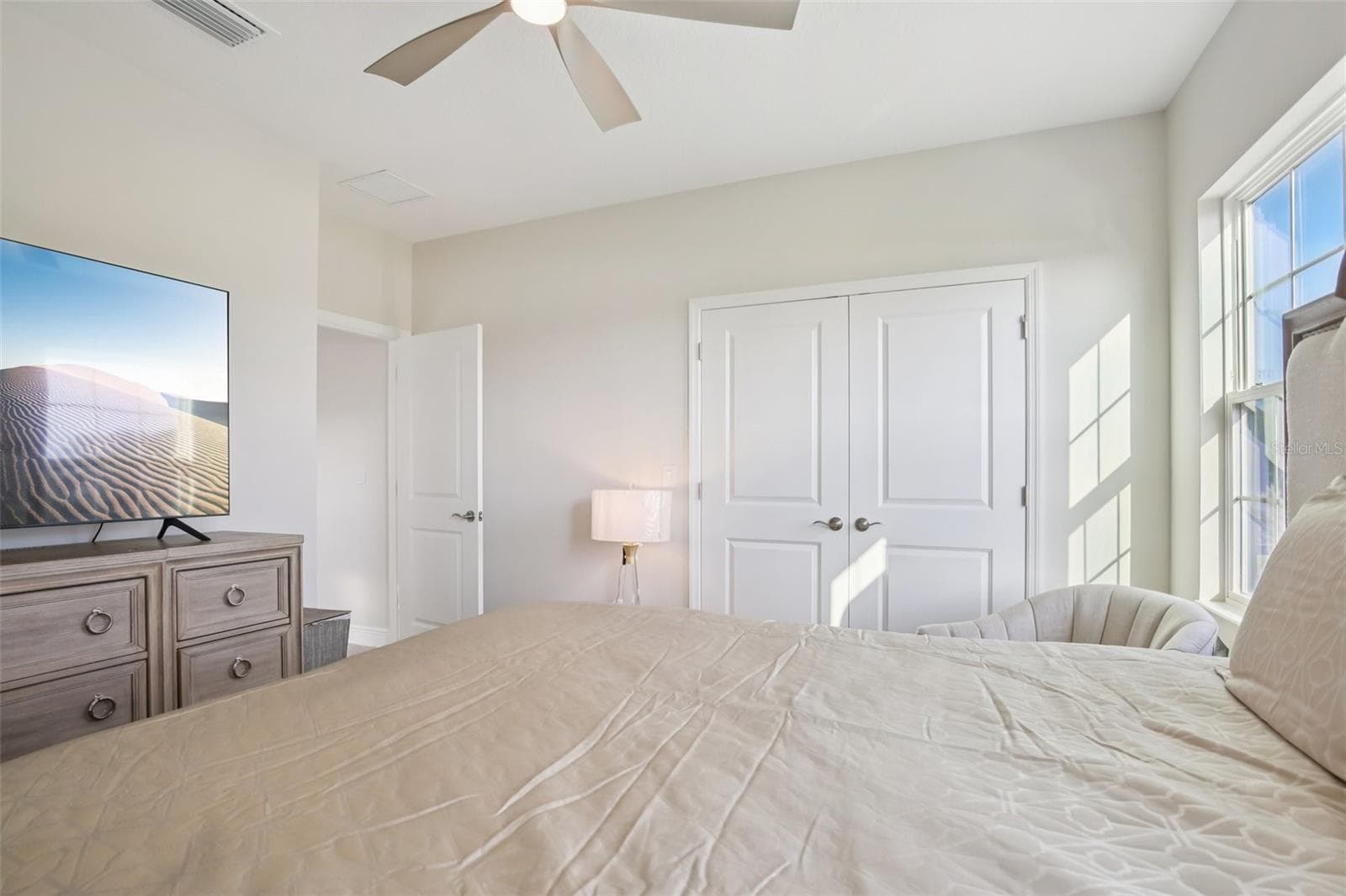Single Family Residence at 14930 RIDER PASS DR, LITHIA, photo 22 of 66