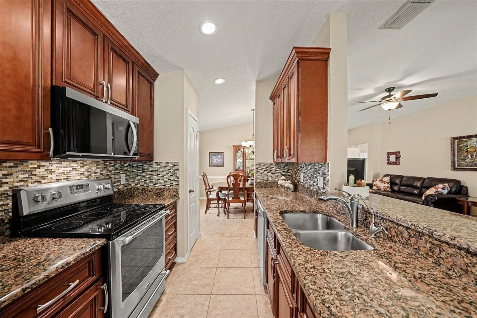 Single Family Residence at 26351 WHIRLAWAY TER, WESLEY CHAPEL, photo 12 of 43