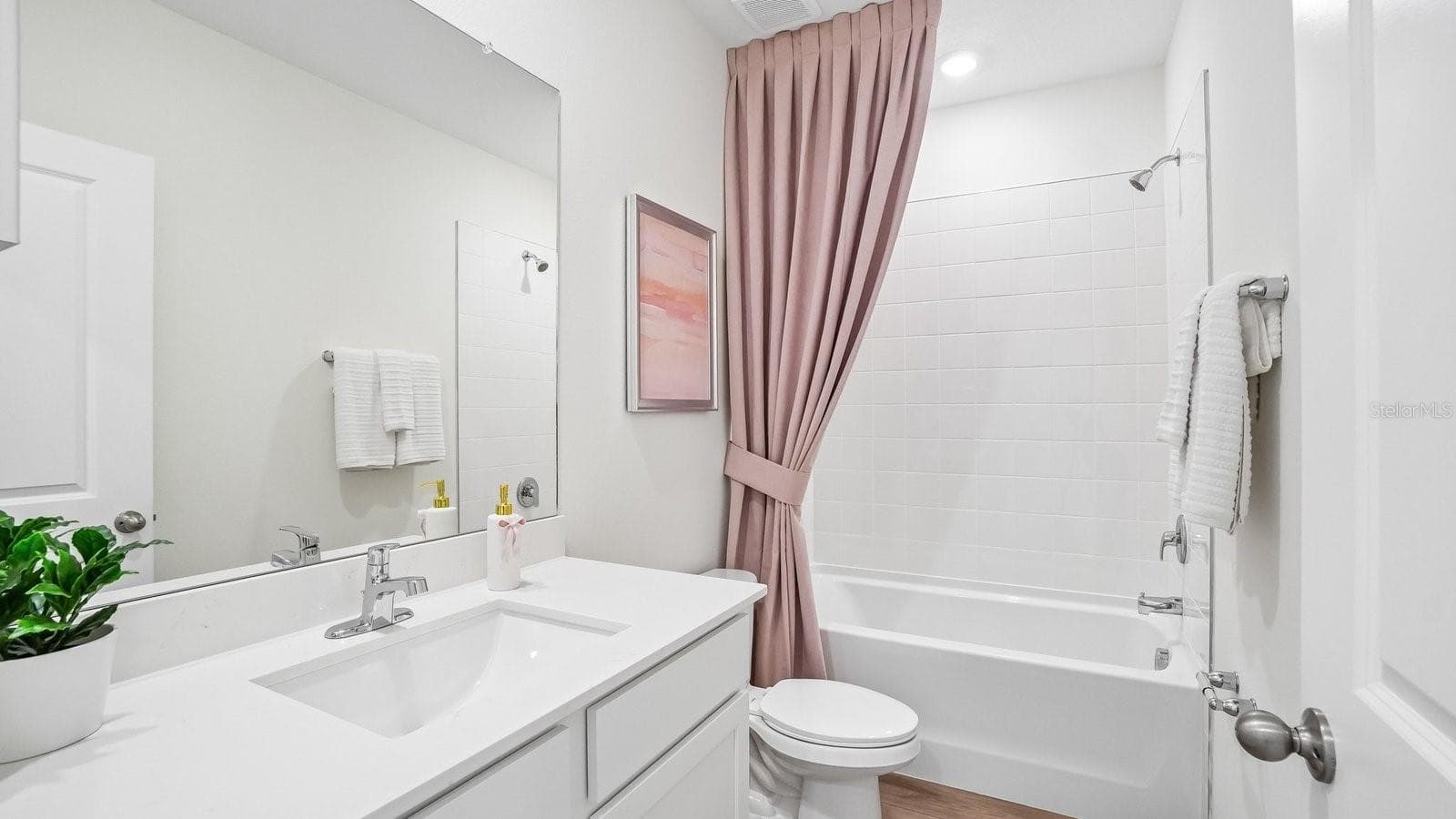 Townhouse at 8027 WILDLIFE HAVEN ST, TAMPA, photo 23 of 38