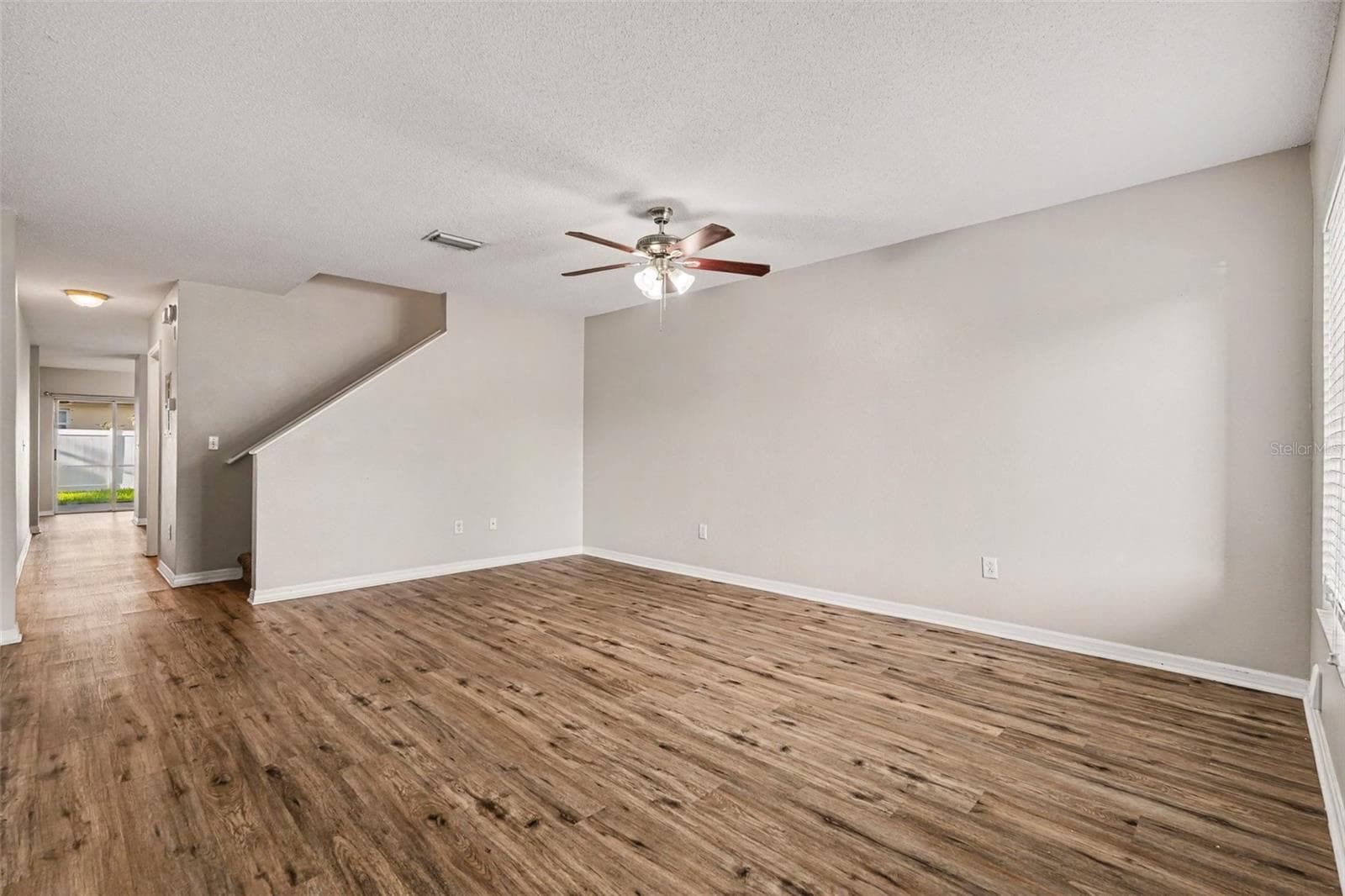 Townhouse at 2125 FLUORSHIRE DR, BRANDON, photo 7 of 21