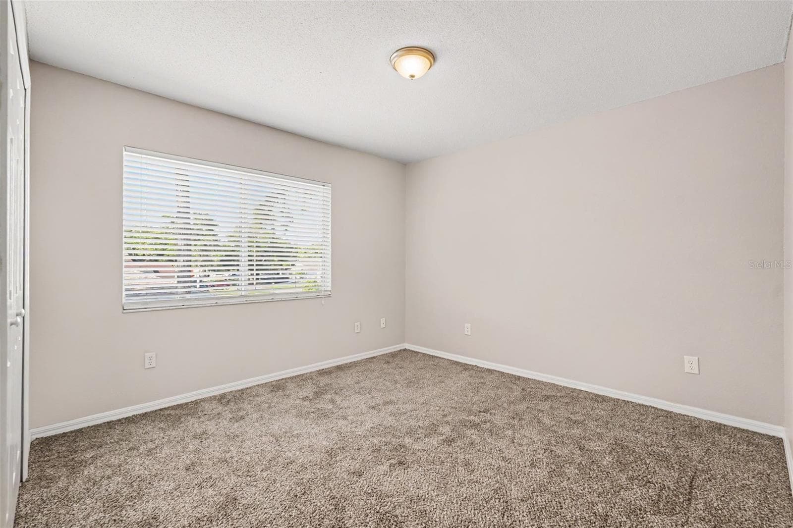 Townhouse at 2125 FLUORSHIRE DR, BRANDON, photo 18 of 21