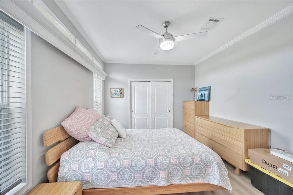 Manufactured Home at 20 BEAVERKILL DR, LAKE WALES, photo 12 of 30