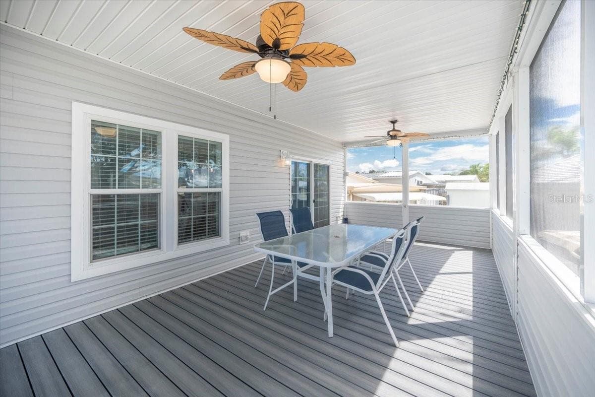 Manufactured Home at 20 BEAVERKILL DR, LAKE WALES, photo 22 of 30