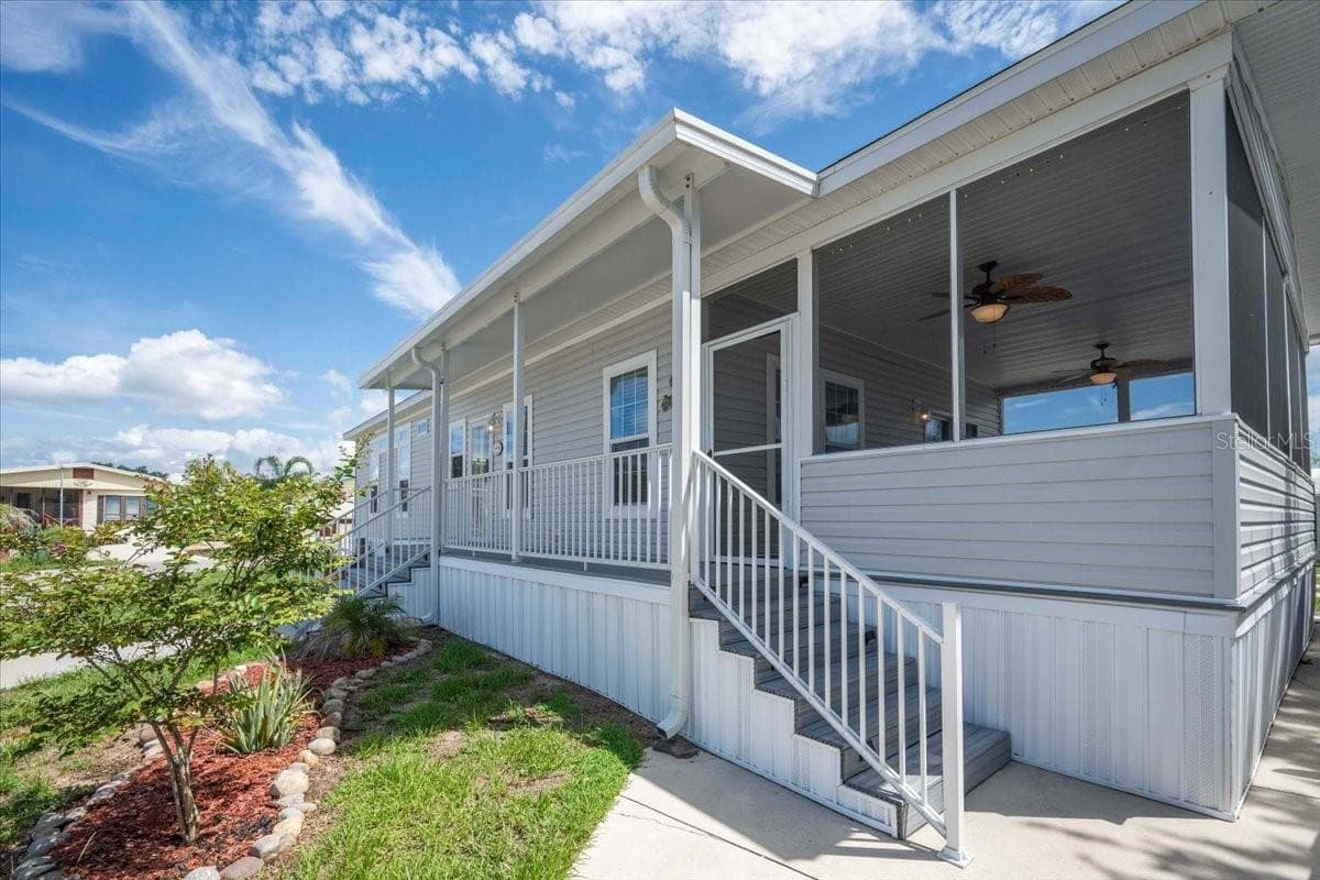 Manufactured Home at 20 BEAVERKILL DR, LAKE WALES, photo 29 of 30