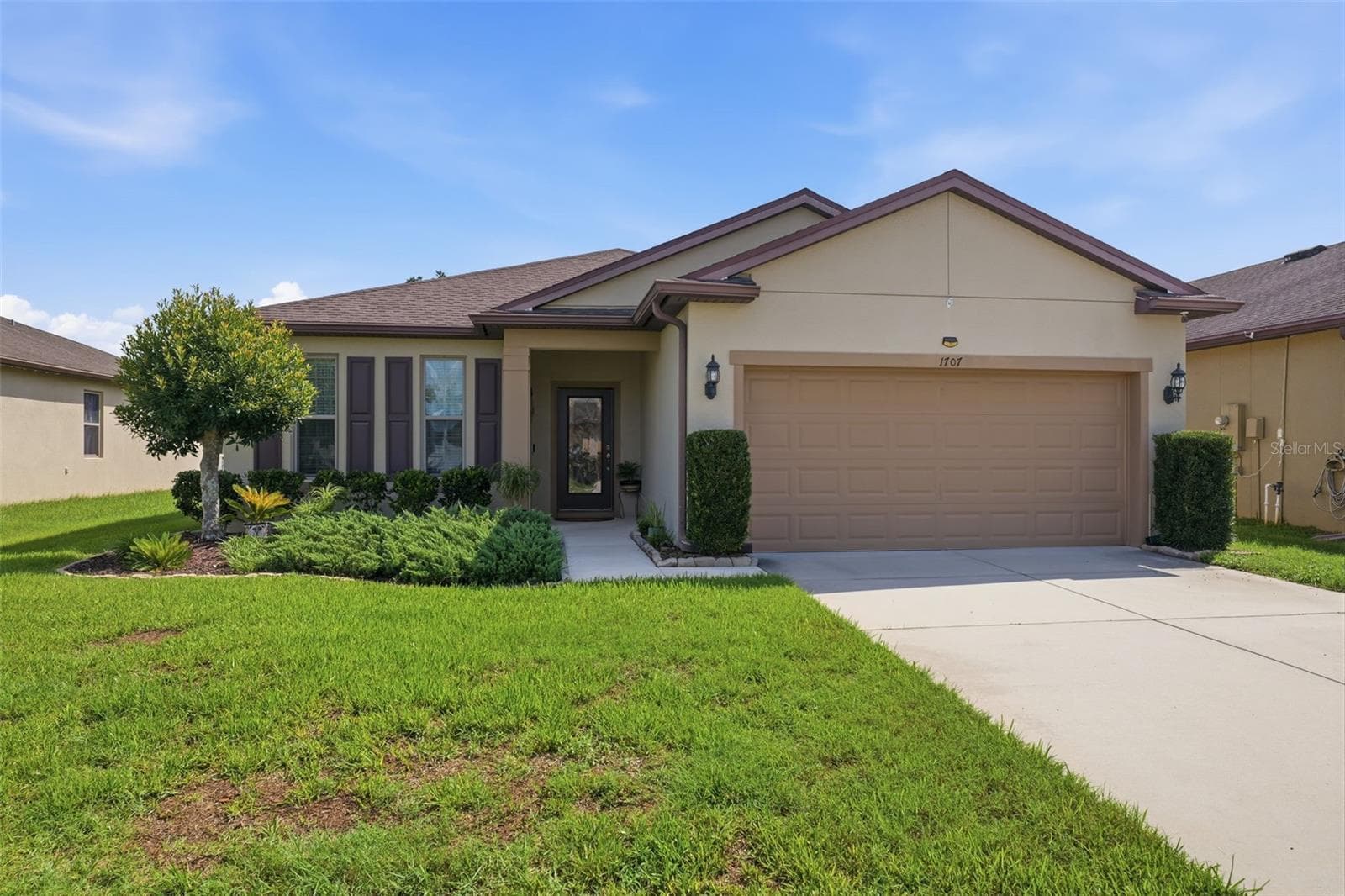 Front Exterior - 1707 TRILLIUM BLVD, BROOKSVILLE