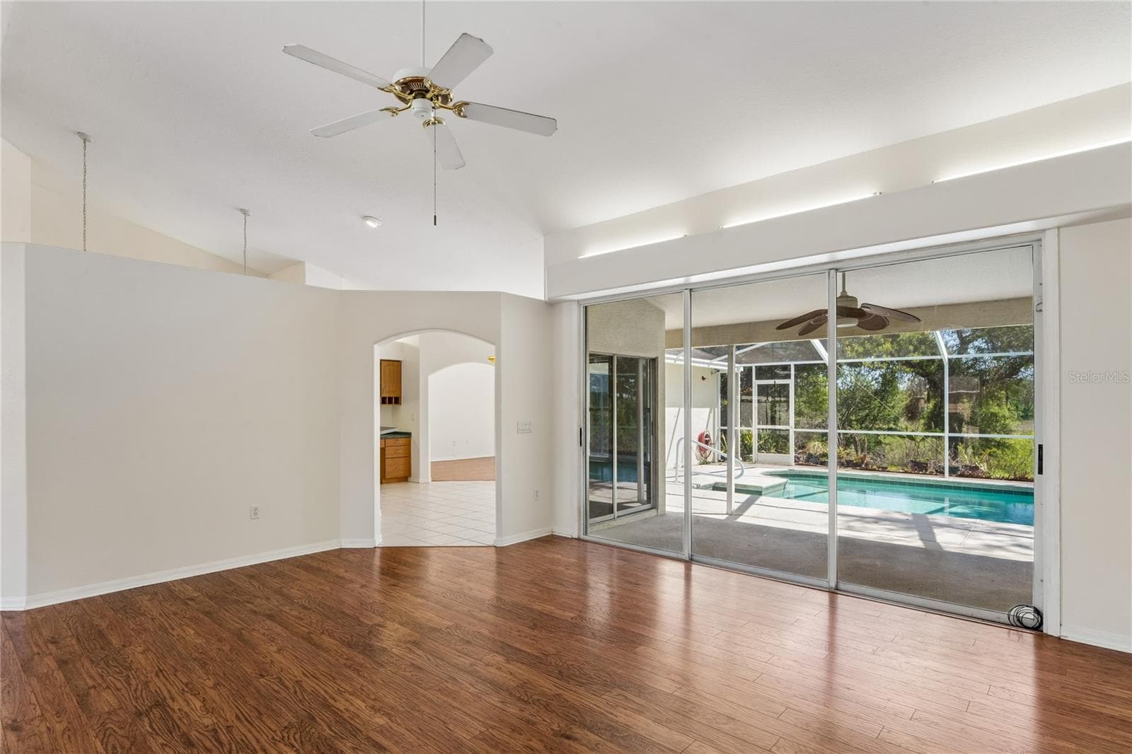 Single Family Residence at 6381 PINEHURST DR, SPRING HILL, photo 13 of 56